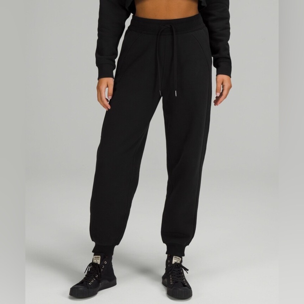 Lululemon Scuba Relaxed High Rise Fleece Joggers